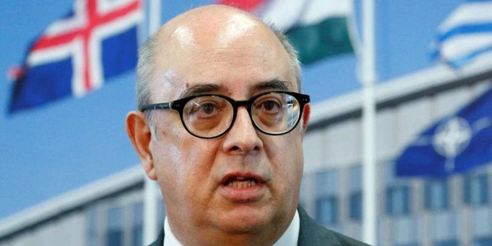 Παραιτήθηκε ο υπουργός Άμυνας της Πορτογαλίας με αφορμή τη συγκάλυψη μιας κλοπής όπλων